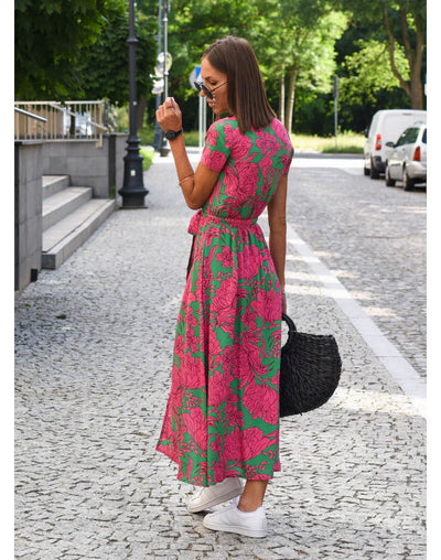 Suzanne - Elegant V -halsklänning i V